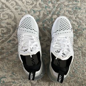 Nike Air Max 270 size 7